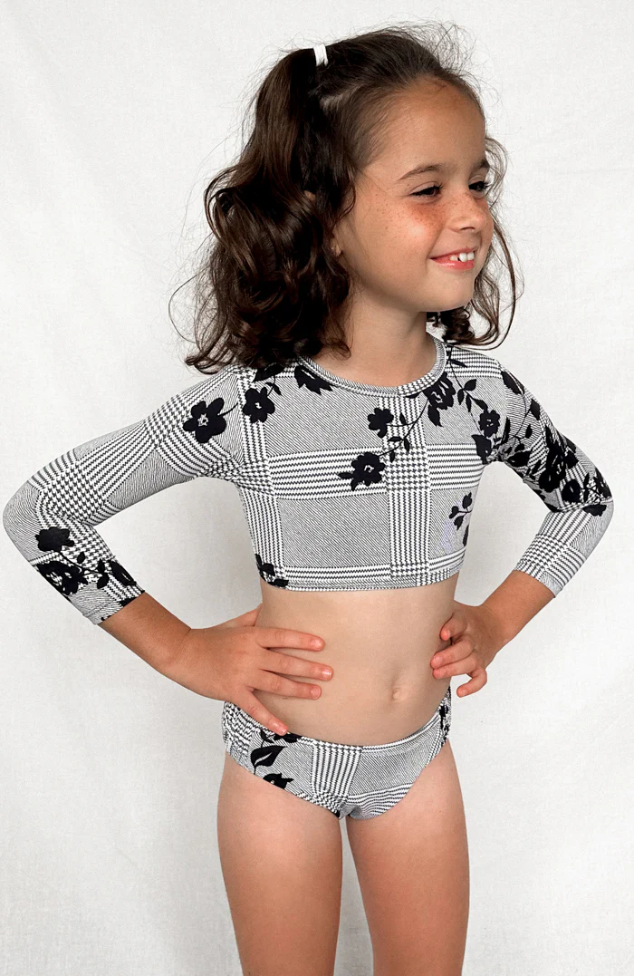 Keiki L'Amour Black Roses Long Sleeve Cropped Top - Image 3