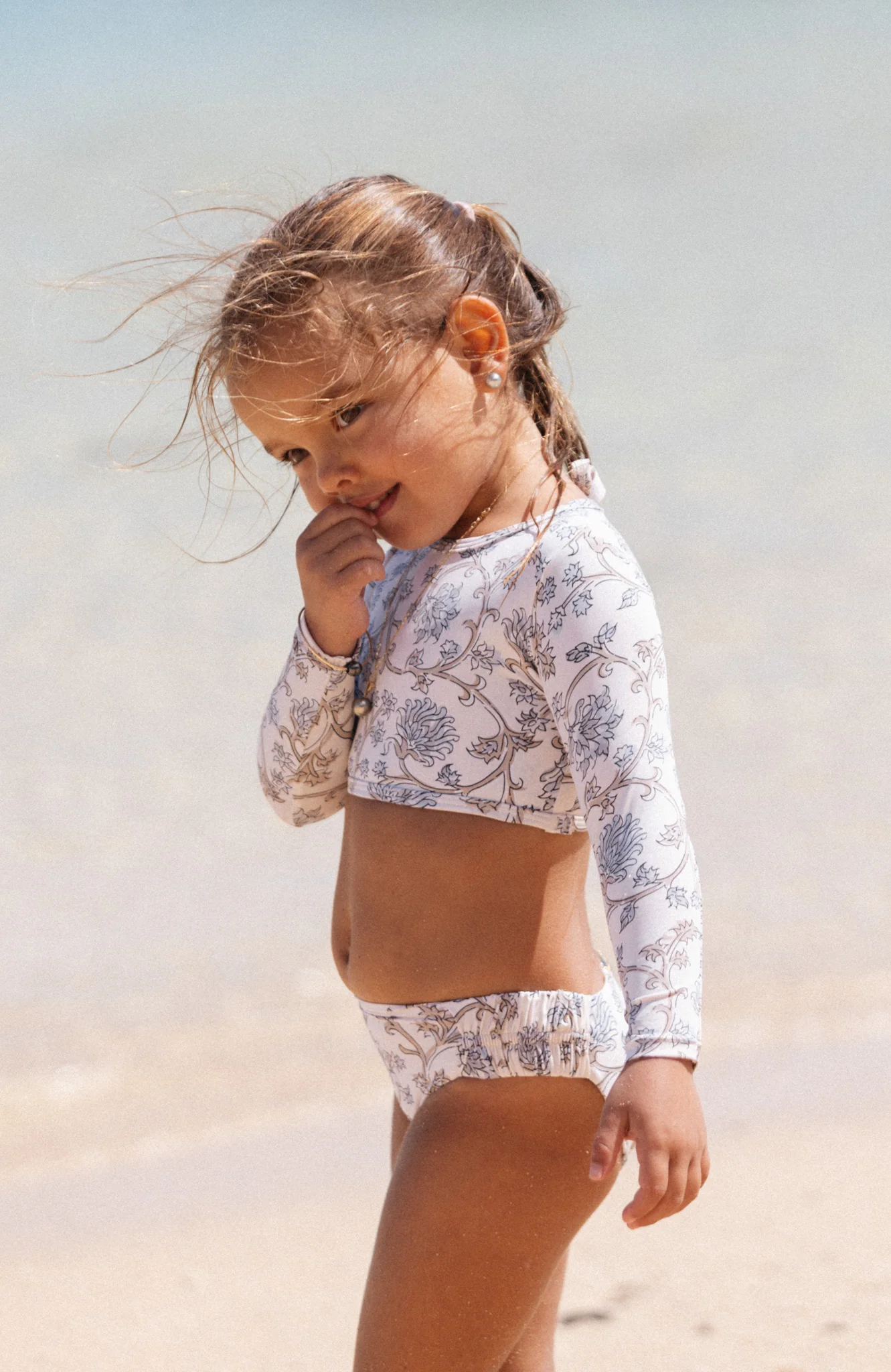 Keiki L'Amour Chantilly Lace Long Sleeve Cropped Top - Image 8